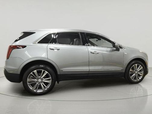Argent Silver Metallic 2024 Cadillac XT5 Premium Luxury