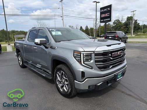 Sterling Metallic 2024 GMC Sierra 1500 SLT