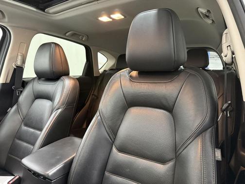 Snowflake White Pearl Mica 2022 Mazda CX-5 2.5 S Preferred Package