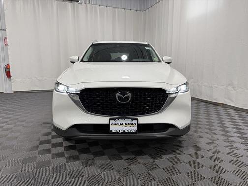 Snowflake White Pearl Mica 2022 Mazda CX-5 2.5 S Preferred Package
