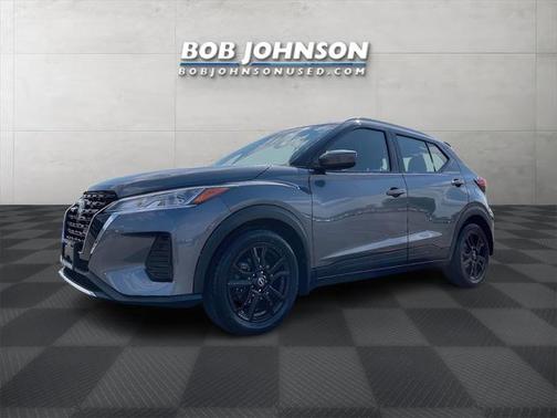 2022 Nissan Kicks SV