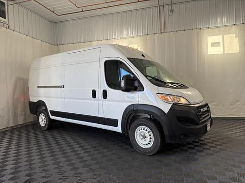 2025 RAM ProMaster 2500 Tradesman