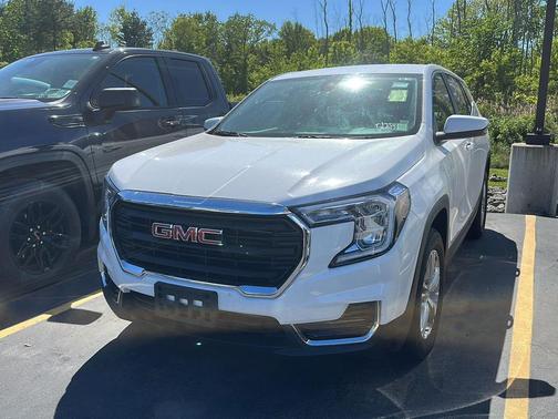 Summit White 2023 GMC Terrain SLE