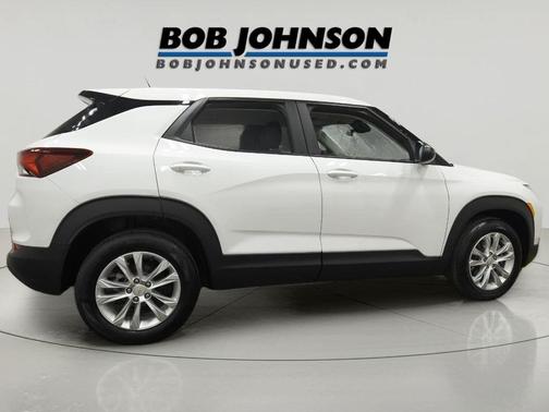 Summit White 2023 Chevrolet Trailblazer LS