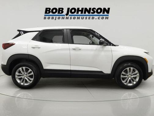 Summit White 2023 Chevrolet Trailblazer LS