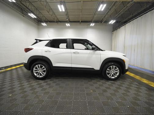 Summit White 2023 Chevrolet Trailblazer LS