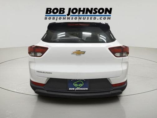 Summit White 2023 Chevrolet Trailblazer LS