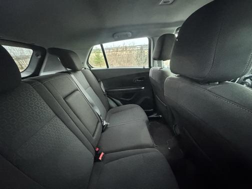 2022 Chevrolet Trax LS