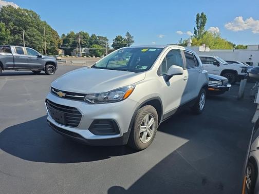 2022 Chevrolet Trax LS