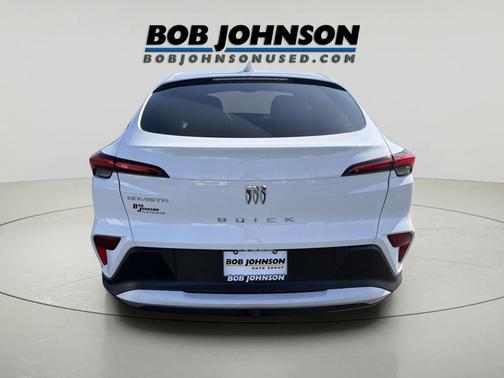 Summit White 2024 Buick Envista Preferred FWD