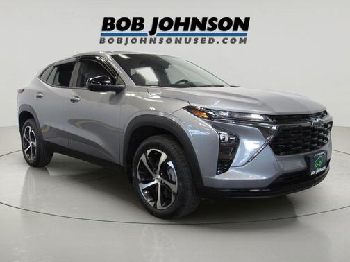Sterling Gray Metallic 2024 Chevrolet Trax FWD 1RS