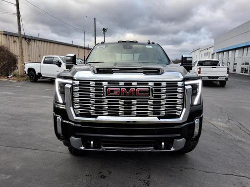 2024 GMC Sierra 2500 Denali