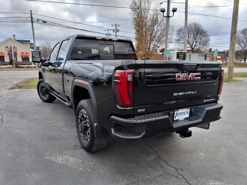 2024 GMC Sierra 2500 Denali
