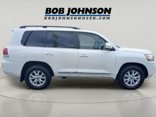 Blizzard Pearl 2016 Toyota Land Cruiser Base