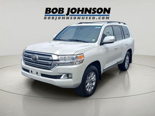 Blizzard Pearl 2016 Toyota Land Cruiser Base