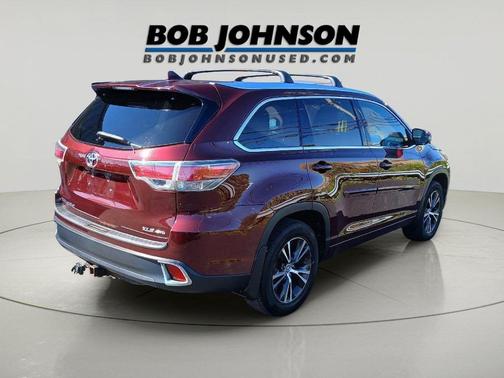 Ooh La La Rouge Mica 2016 Toyota Highlander XLE