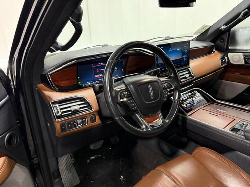 2022 Lincoln Navigator Reserve