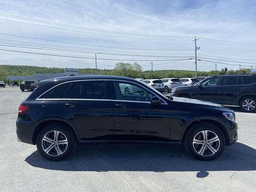Black 2019 Mercedes-Benz GLC 300 4MATIC