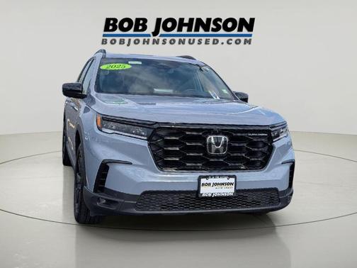 Sonic Gray Pearl 2025 Honda Pilot Black Edition