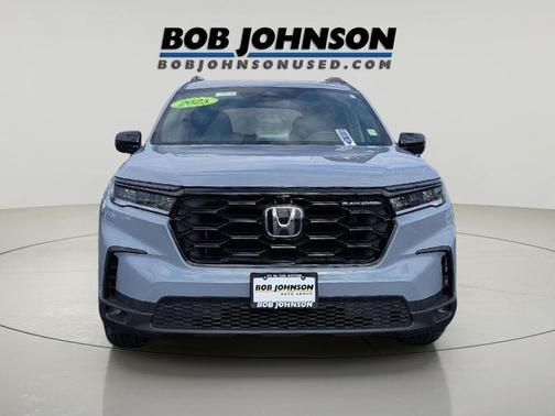 Sonic Gray Pearl 2025 Honda Pilot Black Edition