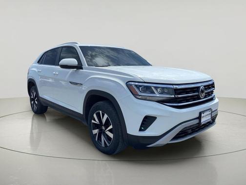 Pure White 2023 Volkswagen Atlas Cross Sport 2.0T SE