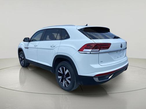 Pure White 2023 Volkswagen Atlas Cross Sport 2.0T SE