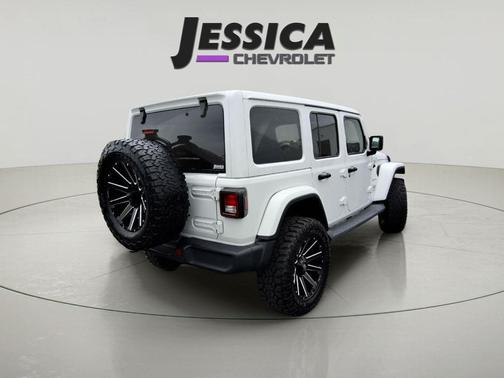 Bright White 2019 Jeep Wrangler Unlimited Sahara