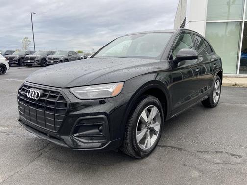 2025 Audi Q5 40 Premium Plus