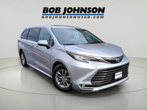 2023 Toyota Sienna XLE 7 Passenger