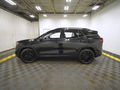 Ebony Twilight Metallic 2022 GMC Terrain SLT