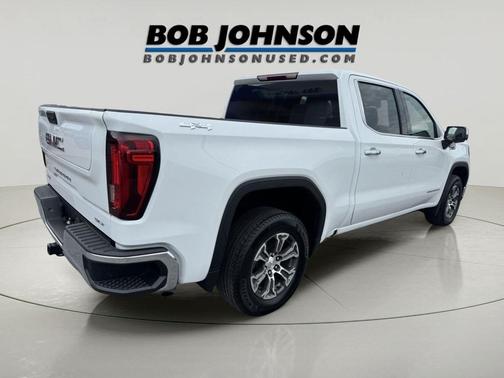 Summit White 2024 GMC Sierra 1500 SLT