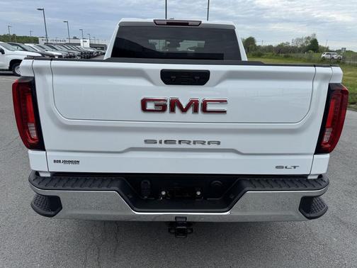 Summit White 2024 GMC Sierra 1500 SLT