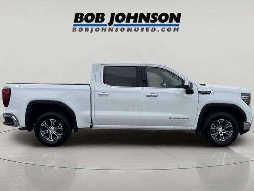 Summit White 2024 GMC Sierra 1500 SLT
