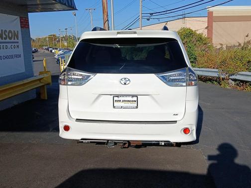 2014 Toyota Sienna SE