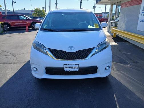 2014 Toyota Sienna SE