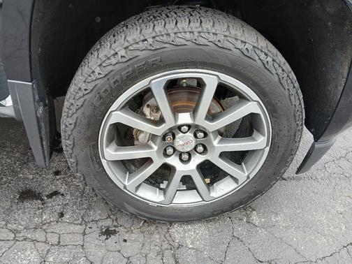 Onyx Black 2019 GMC Canyon Denali