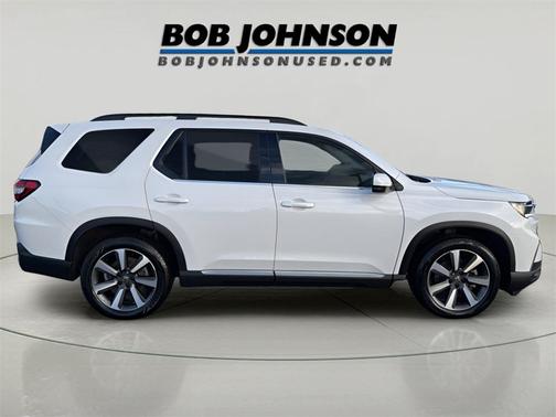 2023 Honda Pilot Touring 8-Passenger