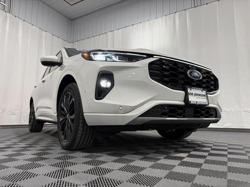 2024 Ford Escape ST-Line Elite