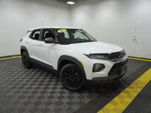 Summit White 2022 Chevrolet Trailblazer LS
