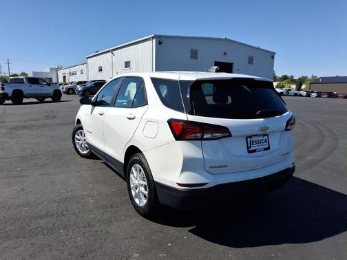 Summit White 2024 Chevrolet Equinox LS