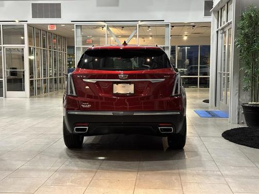 2023 Cadillac XT5 Sport