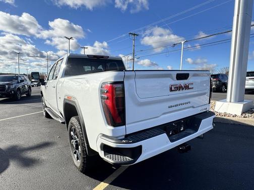 2025 GMC Sierra 2500 AT4
