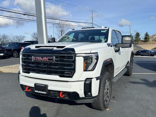 2025 GMC Sierra 2500 AT4