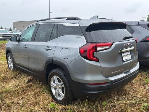 Sterling Metallic 2024 GMC Terrain SLE
