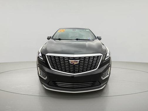 Stellar Black Metallic 2022 Cadillac XT5 Premium Luxury