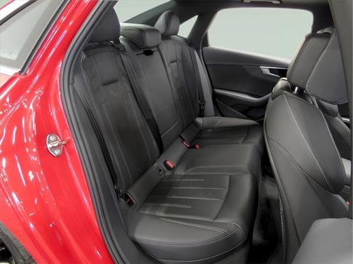 2023 Audi A4 45 S line Premium Plus