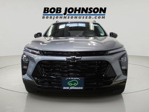 Sterling Gray Metallic 2024 Chevrolet Trax FWD ACTIV