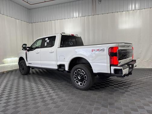 2025 Ford F-250 Platinum