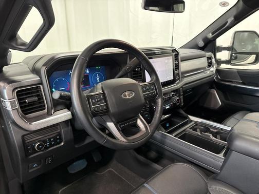 2025 Ford F-250 Platinum