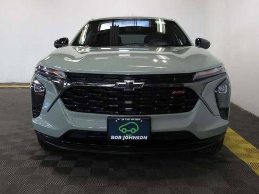 Cacti Green 2024 Chevrolet Trax 1RS